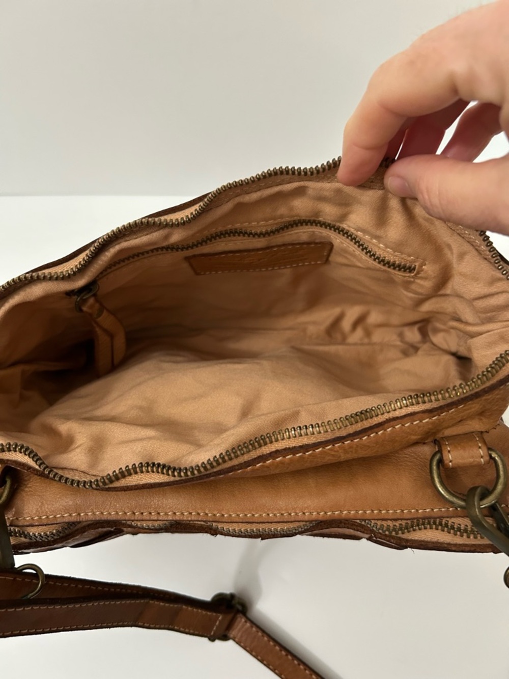 Constanza Rota - Woven Leather Crossbody Bag. Made in Italy - Picture 9 of 16